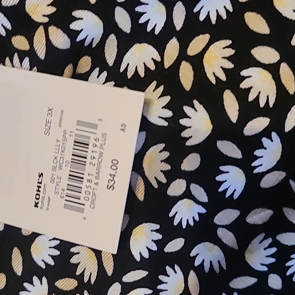 CROFT AND BARROW WOMENS PLUS SIZE BLACK & WHITE FLORAL TANK TOP SIZE 3X - Picture 7 of 12